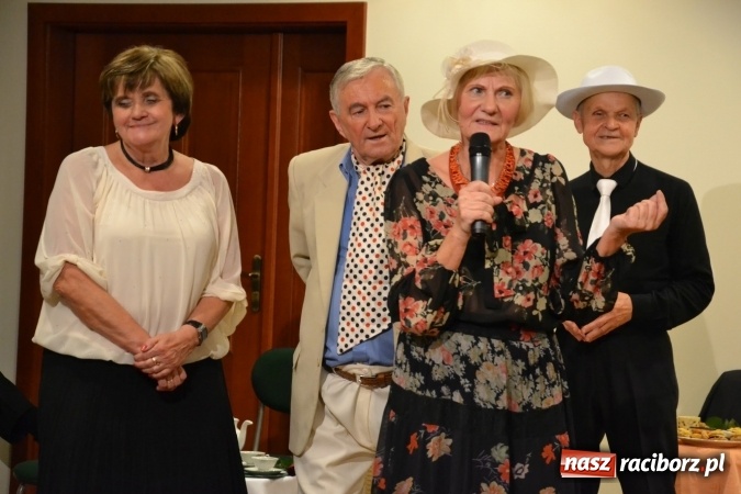 Zdjęcie w galerii na portalu naszraciborz.pl: Prywatka u Seniorów – program rozrywkowy na zamku wiadomości z regionu