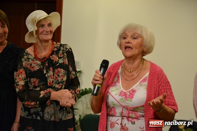 Zdjęcie w galerii na portalu naszraciborz.pl: Prywatka u Seniorów – program rozrywkowy na zamku wiadomości z regionu