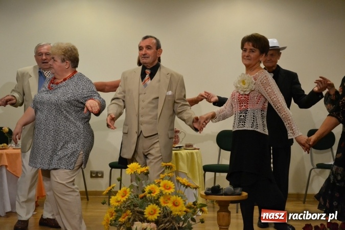 Zdjęcie w galerii na portalu naszraciborz.pl: Prywatka u Seniorów – program rozrywkowy na zamku wiadomości z regionu