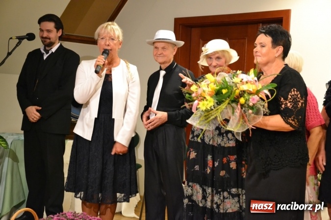 Zdjęcie w galerii na portalu naszraciborz.pl: Prywatka u Seniorów – program rozrywkowy na zamku wiadomości z regionu