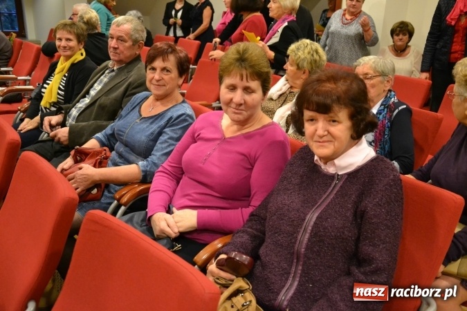 Zdjęcie w galerii na portalu naszraciborz.pl: Prywatka u Seniorów – program rozrywkowy na zamku wiadomości z regionu