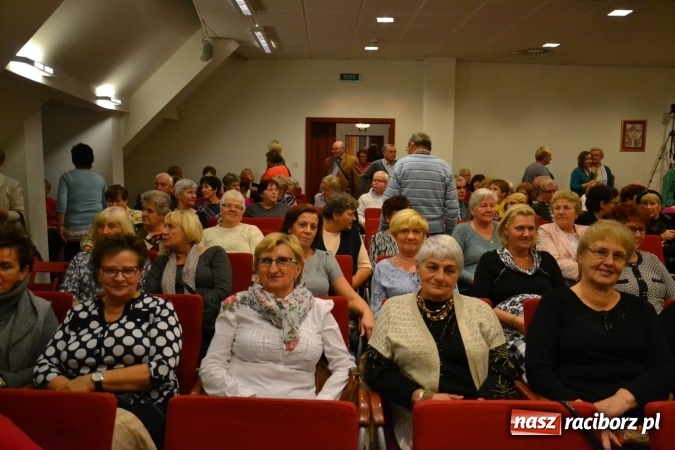 Zdjęcie w galerii na portalu naszraciborz.pl: Prywatka u Seniorów – program rozrywkowy na zamku wiadomości z regionu