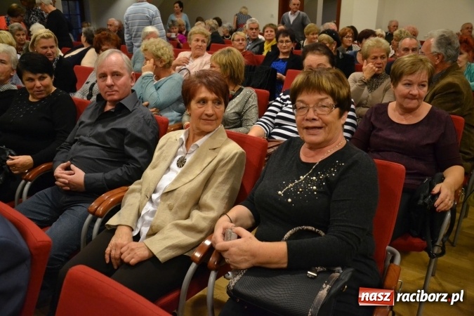 Zdjęcie w galerii na portalu naszraciborz.pl: Prywatka u Seniorów – program rozrywkowy na zamku wiadomości z regionu