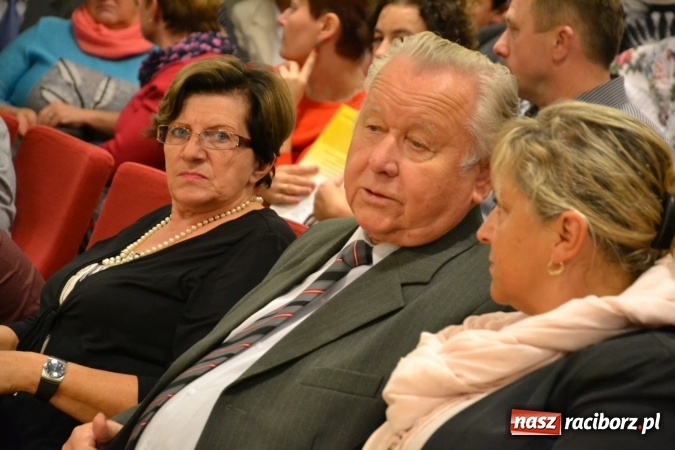 Zdjęcie w galerii na portalu naszraciborz.pl: Prywatka u Seniorów – program rozrywkowy na zamku wiadomości z regionu