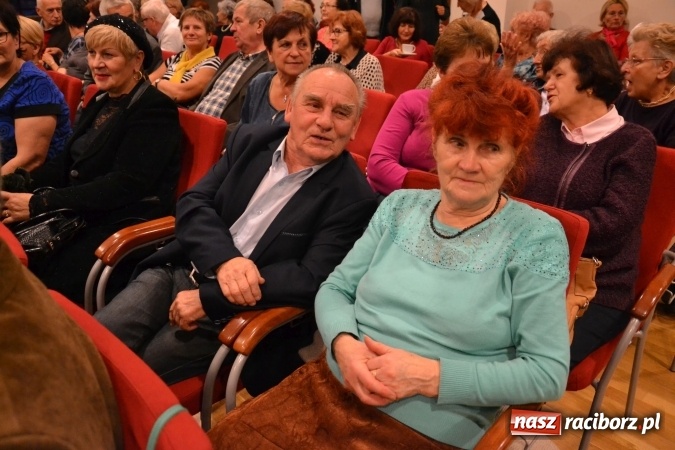 Zdjęcie w galerii na portalu naszraciborz.pl: Prywatka u Seniorów – program rozrywkowy na zamku wiadomości z regionu