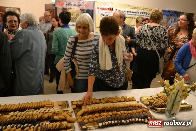 Zdjęcie w galerii na portalu naszraciborz.pl: Prywatka u Seniorów – program rozrywkowy na zamku wiadomości z regionu