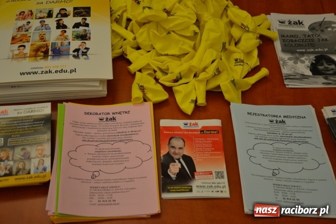 Zdjęcie w galerii na portalu naszraciborz.pl: Prywatka u Seniorów – program rozrywkowy na zamku wiadomości z regionu