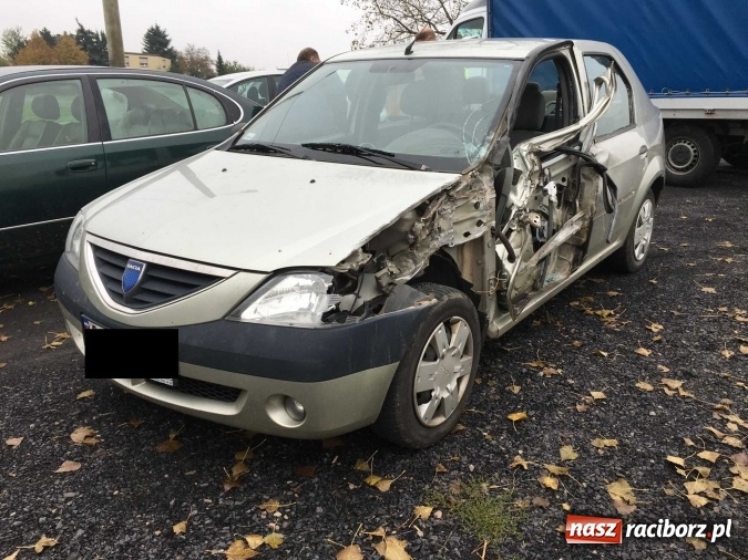 Zdjęcie w galerii na portalu naszraciborz.pl: Trasa Pietrowice Wielkie - Racib&oacute;rz. Mężczyzna cudem uniknął poważnego wypadku wiadomości z regionu