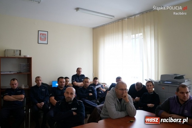Zdjęcie w galerii na portalu naszraciborz.pl: Strażacy szkolili dzielnicowych wiadomości z regionu