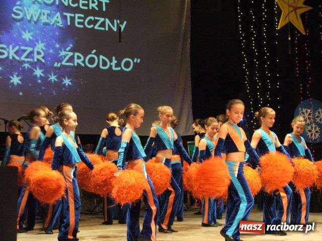 Zdjęcie w galerii na portalu naszraciborz.pl: „Źródlacy” zatańczyli koncertowo wiadomości z regionu