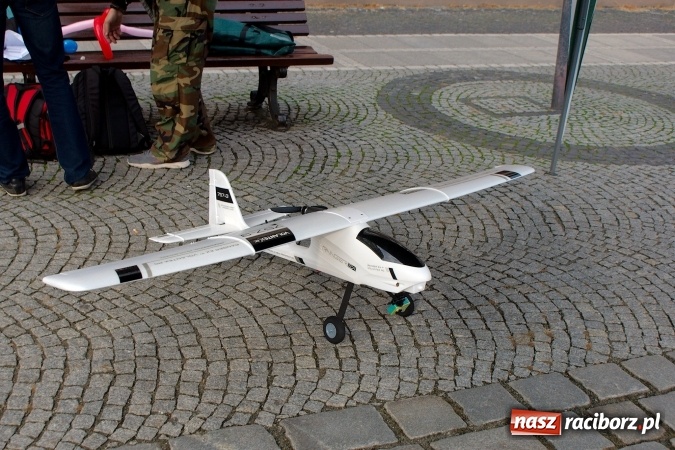 Zdjęcie w galerii na portalu naszraciborz.pl: Promocja projektu Skrzydlatego Raciborza na Rynku wiadomości z regionu