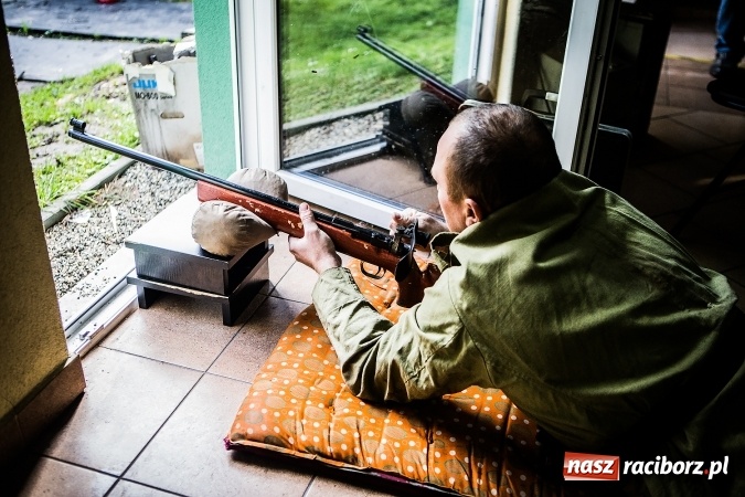 Zdjęcie w galerii na portalu naszraciborz.pl: Dzień otwarty Miejskiego Klubu Strzeleckiego Ligi Obrony Kraju Racibórz wiadomości z regionu