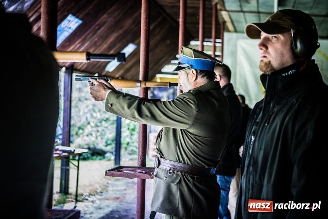 Zdjęcie w galerii na portalu naszraciborz.pl: Dzień otwarty Miejskiego Klubu Strzeleckiego Ligi Obrony Kraju Racibórz wiadomości z regionu
