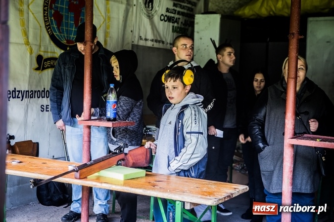 Zdjęcie w galerii na portalu naszraciborz.pl: Dzień otwarty Miejskiego Klubu Strzeleckiego Ligi Obrony Kraju Racibórz wiadomości z regionu