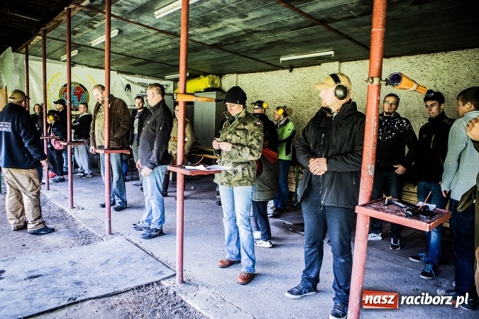 Zdjęcie w galerii na portalu naszraciborz.pl: Dzień otwarty Miejskiego Klubu Strzeleckiego Ligi Obrony Kraju Racibórz wiadomości z regionu