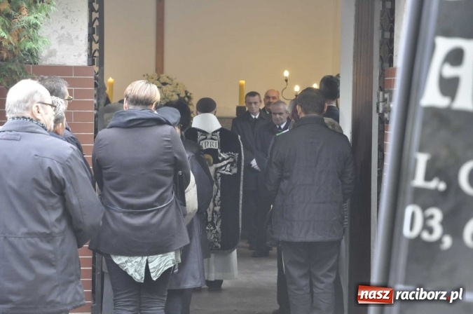 Zdjęcie w galerii na portalu naszraciborz.pl: Ostatnie pożegnanie śp. Grzegorza Pieronkiewicza - materiał wideo wiadomości z regionu