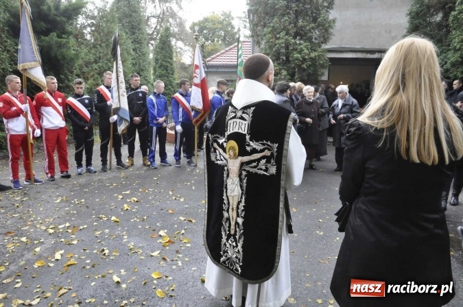 Zdjęcie w galerii na portalu naszraciborz.pl: Ostatnie pożegnanie śp. Grzegorza Pieronkiewicza - materiał wideo wiadomości z regionu
