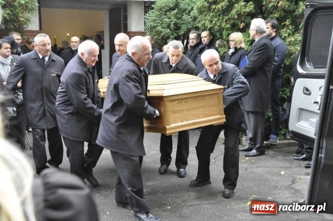 Zdjęcie w galerii na portalu naszraciborz.pl: Ostatnie pożegnanie śp. Grzegorza Pieronkiewicza - materiał wideo wiadomości z regionu