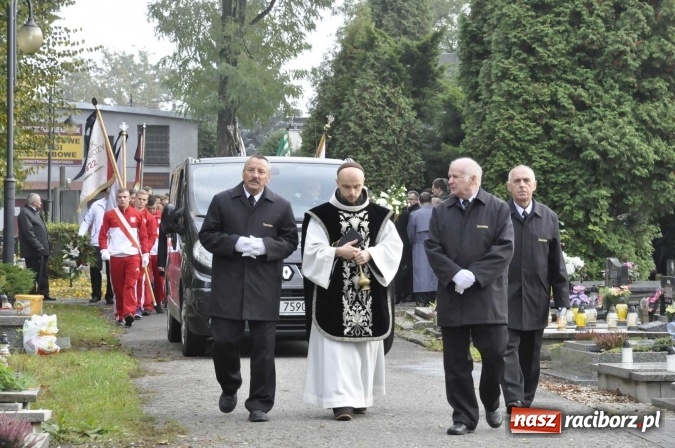 Zdjęcie w galerii na portalu naszraciborz.pl: Ostatnie pożegnanie śp. Grzegorza Pieronkiewicza - materiał wideo wiadomości z regionu
