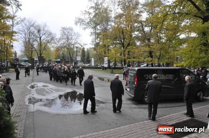 Zdjęcie w galerii na portalu naszraciborz.pl: Ostatnie pożegnanie śp. Grzegorza Pieronkiewicza - materiał wideo wiadomości z regionu