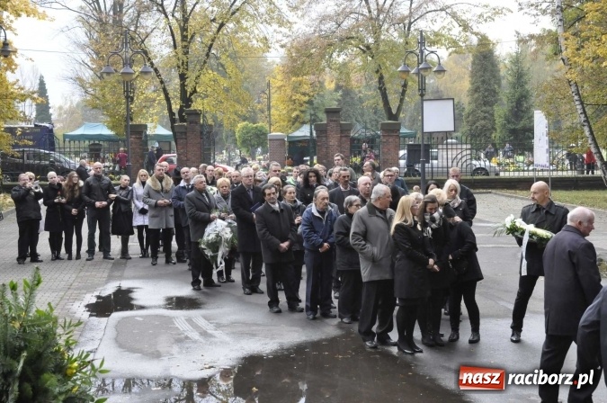 Zdjęcie w galerii na portalu naszraciborz.pl: Ostatnie pożegnanie śp. Grzegorza Pieronkiewicza - materiał wideo wiadomości z regionu