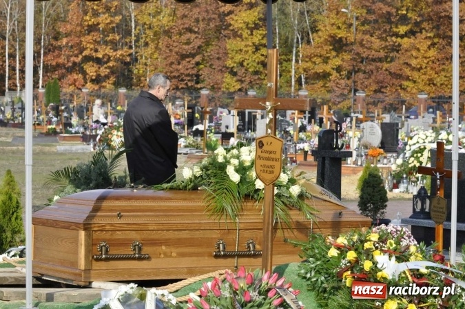 Zdjęcie w galerii na portalu naszraciborz.pl: Ostatnie pożegnanie śp. Grzegorza Pieronkiewicza - materiał wideo wiadomości z regionu