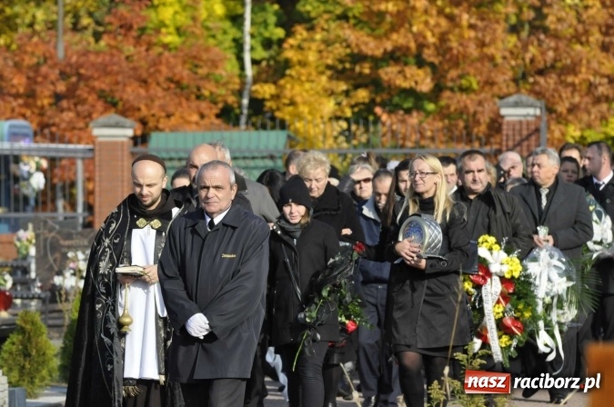 Zdjęcie w galerii na portalu naszraciborz.pl: Ostatnie pożegnanie śp. Grzegorza Pieronkiewicza - materiał wideo wiadomości z regionu