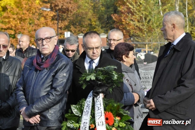 Zdjęcie w galerii na portalu naszraciborz.pl: Ostatnie pożegnanie śp. Grzegorza Pieronkiewicza - materiał wideo wiadomości z regionu
