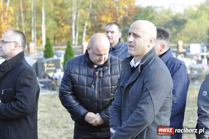 Zdjęcie w galerii na portalu naszraciborz.pl: Ostatnie pożegnanie śp. Grzegorza Pieronkiewicza - materiał wideo wiadomości z regionu