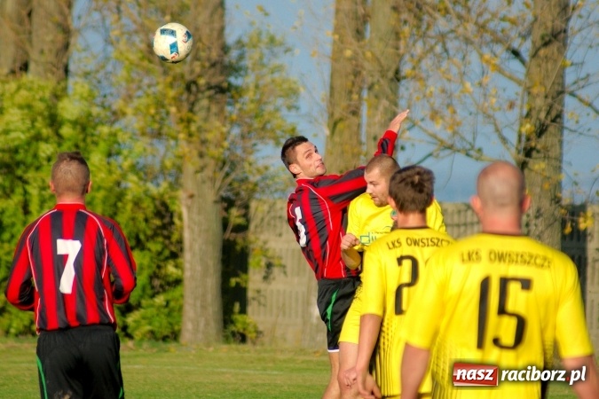 Zdjęcie w galerii na portalu naszraciborz.pl: Bezbarwne derby gminy Krzyżanowice dla LKS Owsiszcze wiadomości z regionu