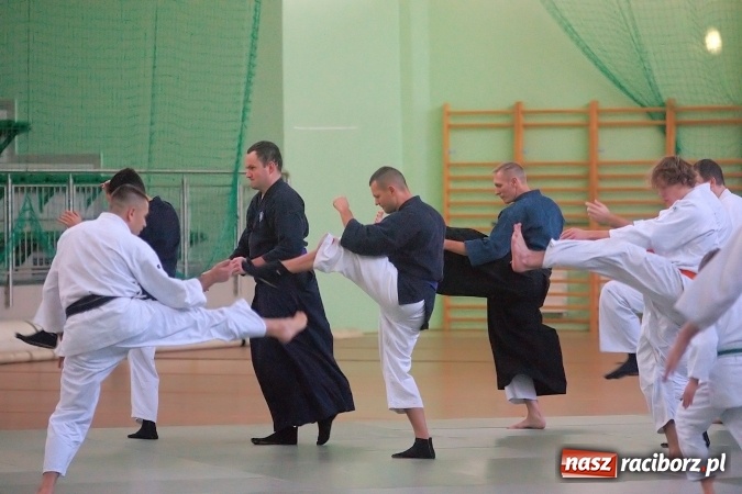 Zdjęcie w galerii na portalu naszraciborz.pl: Wsp&oacute;lny trening z mistrzami na zakończenie Budo Gali 2016 wiadomości z regionu