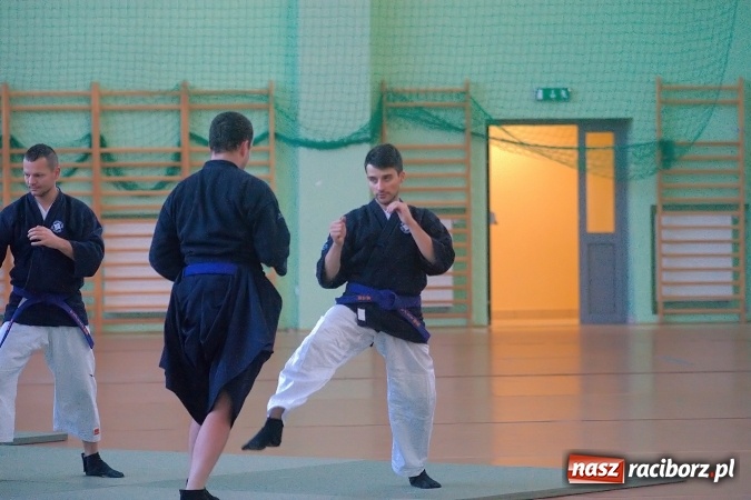 Zdjęcie w galerii na portalu naszraciborz.pl: Wsp&oacute;lny trening z mistrzami na zakończenie Budo Gali 2016 wiadomości z regionu