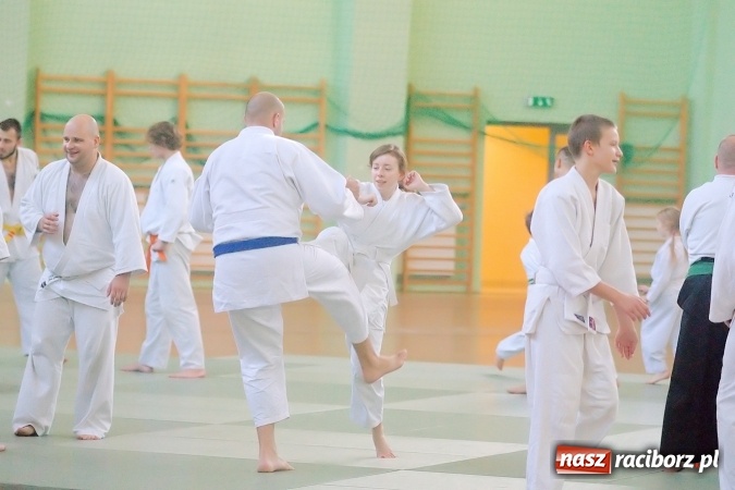 Zdjęcie w galerii na portalu naszraciborz.pl: Wsp&oacute;lny trening z mistrzami na zakończenie Budo Gali 2016 wiadomości z regionu