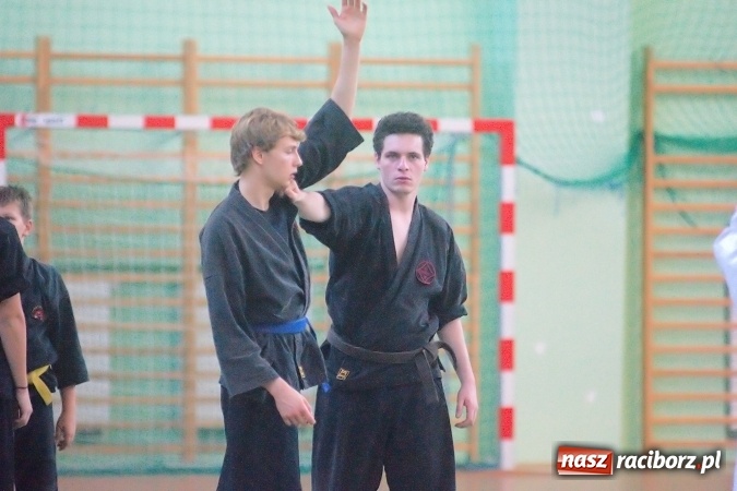 Zdjęcie w galerii na portalu naszraciborz.pl: Wsp&oacute;lny trening z mistrzami na zakończenie Budo Gali 2016 wiadomości z regionu