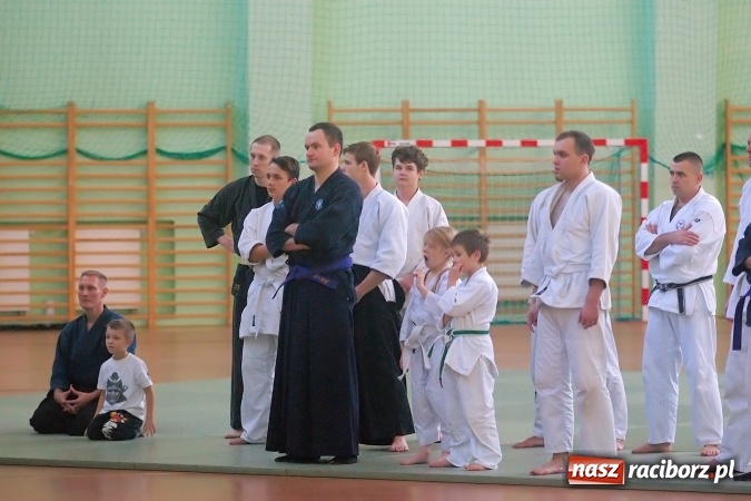 Zdjęcie w galerii na portalu naszraciborz.pl: Wsp&oacute;lny trening z mistrzami na zakończenie Budo Gali 2016 wiadomości z regionu