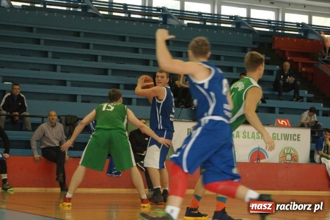 Zdjęcie w galerii na portalu naszraciborz.pl: Koszykarze Ofensywy w ofensywie  wiadomości z regionu