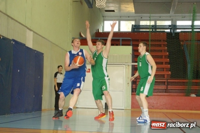 Zdjęcie w galerii na portalu naszraciborz.pl: Koszykarze Ofensywy w ofensywie  wiadomości z regionu
