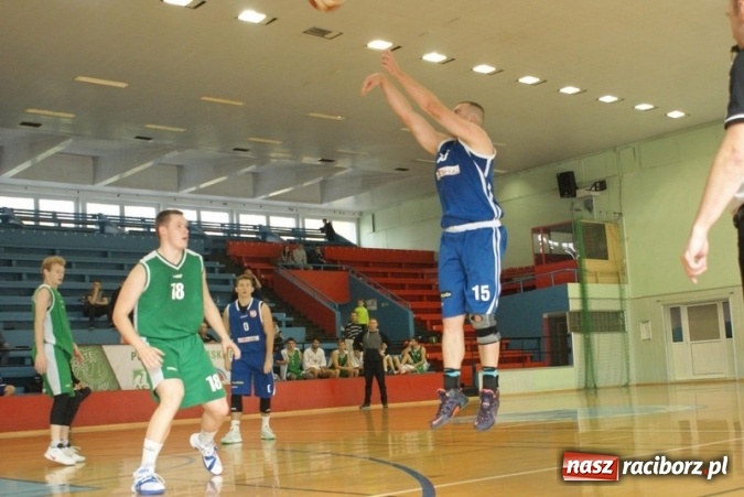 Zdjęcie w galerii na portalu naszraciborz.pl: Koszykarze Ofensywy w ofensywie  wiadomości z regionu