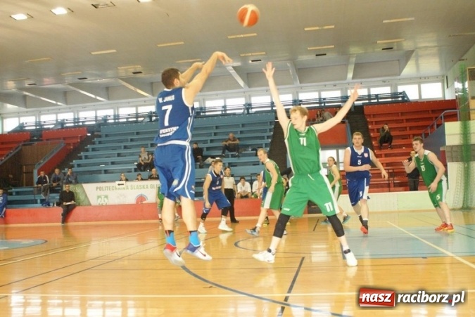 Zdjęcie w galerii na portalu naszraciborz.pl: Koszykarze Ofensywy w ofensywie  wiadomości z regionu