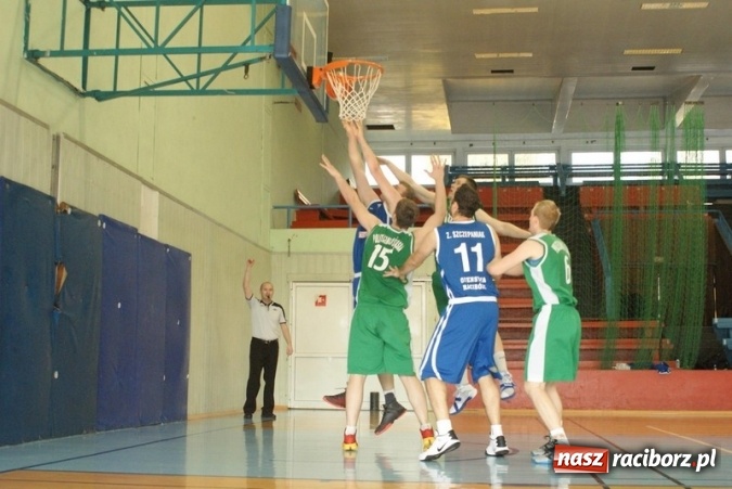 Zdjęcie w galerii na portalu naszraciborz.pl: Koszykarze Ofensywy w ofensywie  wiadomości z regionu