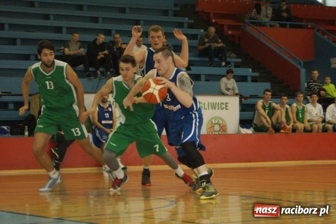 Zdjęcie w galerii na portalu naszraciborz.pl: Koszykarze Ofensywy w ofensywie  wiadomości z regionu