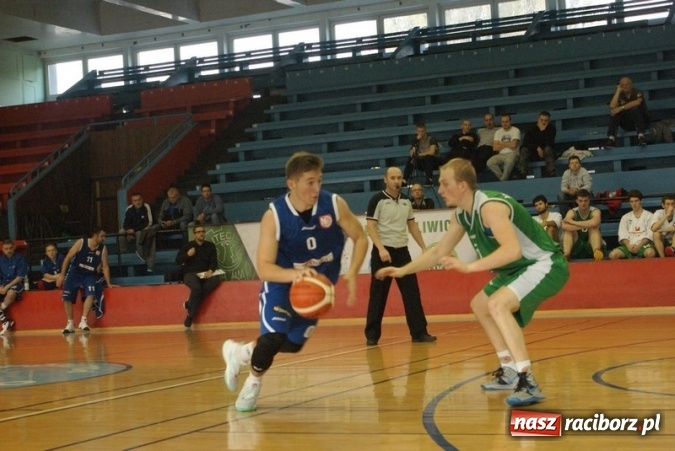 Zdjęcie w galerii na portalu naszraciborz.pl: Koszykarze Ofensywy w ofensywie  wiadomości z regionu