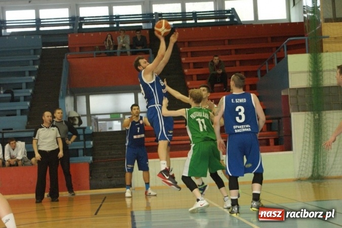 Zdjęcie w galerii na portalu naszraciborz.pl: Koszykarze Ofensywy w ofensywie  wiadomości z regionu