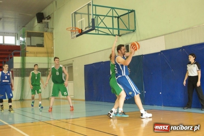 Zdjęcie w galerii na portalu naszraciborz.pl: Koszykarze Ofensywy w ofensywie  wiadomości z regionu