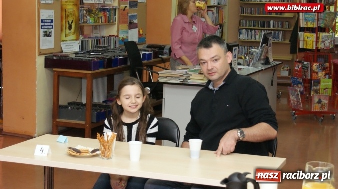 Zdjęcie w galerii na portalu naszraciborz.pl: Rodzinna sobota z Kubusiem Puchatkiem w bibliotece  wiadomości z regionu
