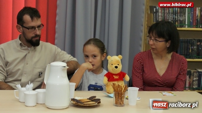 Zdjęcie w galerii na portalu naszraciborz.pl: Rodzinna sobota z Kubusiem Puchatkiem w bibliotece  wiadomości z regionu