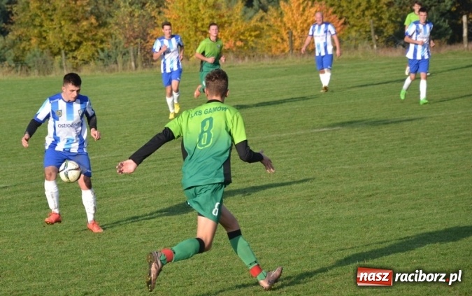 Zdjęcie w galerii na portalu naszraciborz.pl: Rozstrzygnął rzut z autu! Gam&oacute;w z kompletem punkt&oacute;w wiadomości z regionu