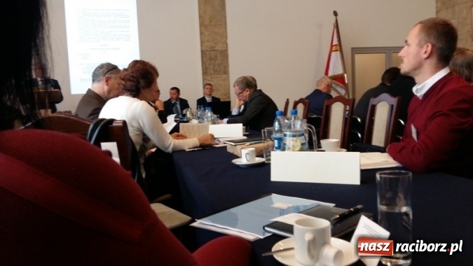 Zdjęcie w galerii na portalu naszraciborz.pl: Sport szkolny. Jerzy Pośpiech honorowym prezesem wiadomości z regionu