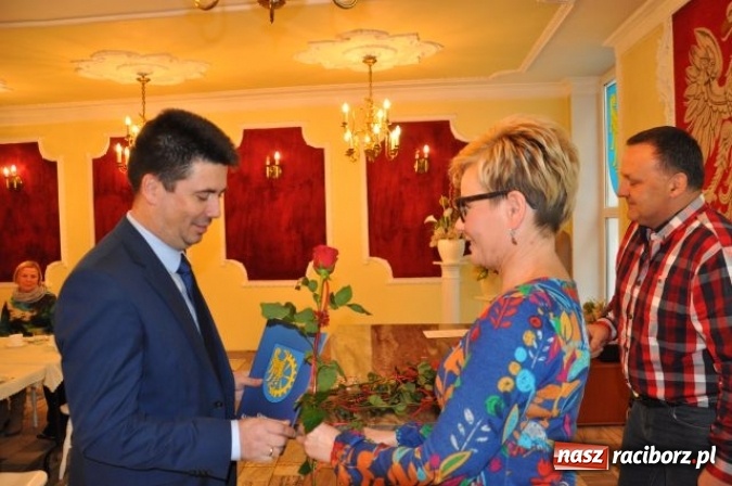 Zdjęcie w galerii na portalu naszraciborz.pl: Spotkania przedstawicieli samorządu Gminy Kuźnia Raciborska z nauczycielami wiadomości z regionu