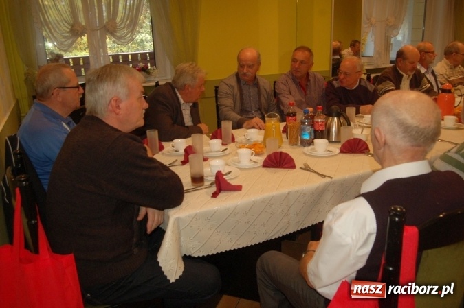 Zdjęcie w galerii na portalu naszraciborz.pl: Emerytowani rafakowcy uczcili Europejski Dzień Seniora wiadomości z regionu